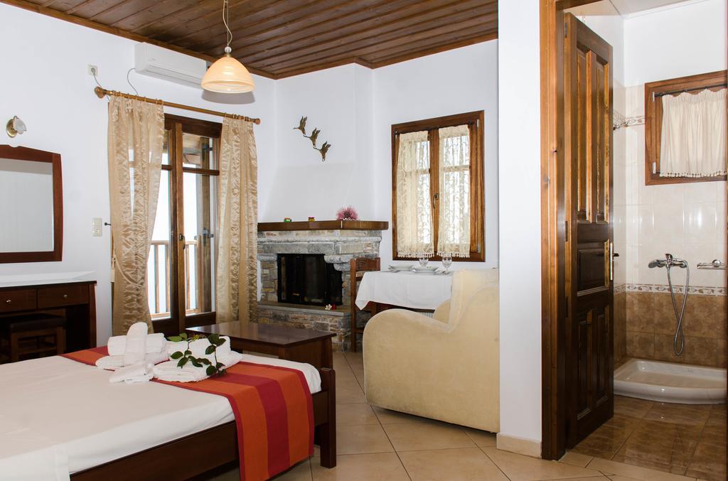 Guesthouse Enastron Хорефто Екстер'єр фото