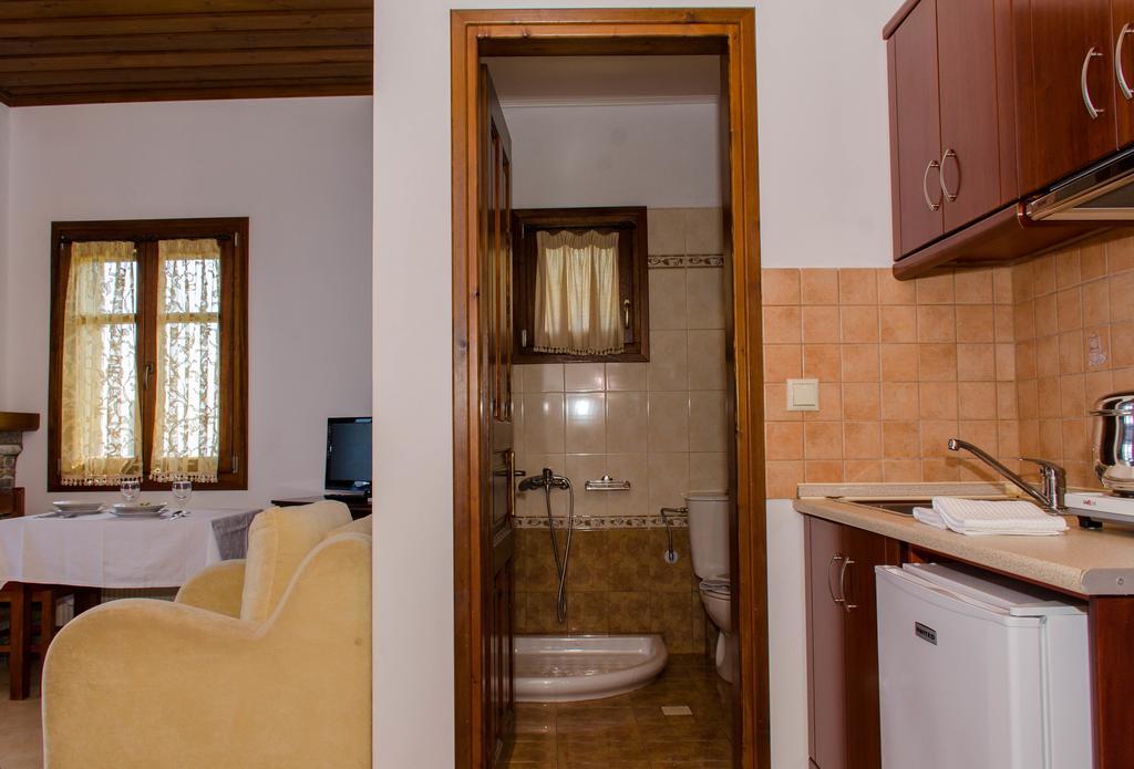Guesthouse Enastron Хорефто Екстер'єр фото