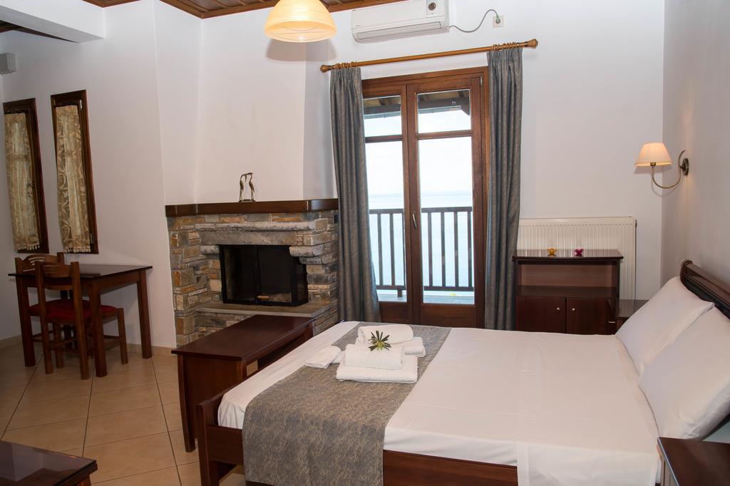 Guesthouse Enastron Хорефто Екстер'єр фото