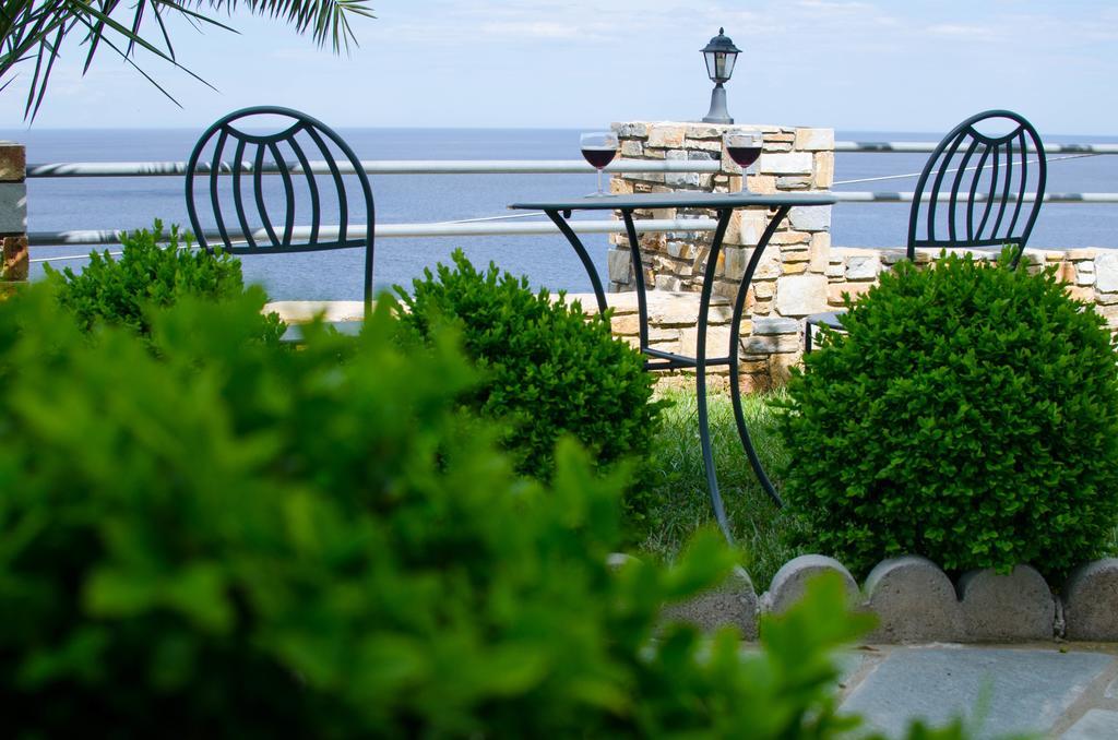 Guesthouse Enastron Хорефто Екстер'єр фото