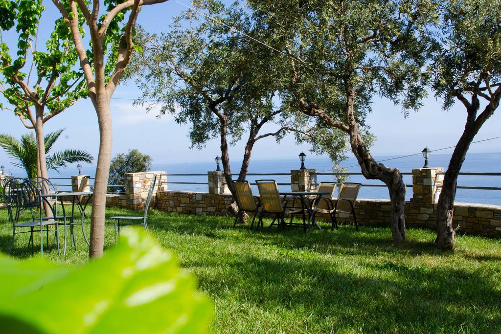 Guesthouse Enastron Хорефто Екстер'єр фото