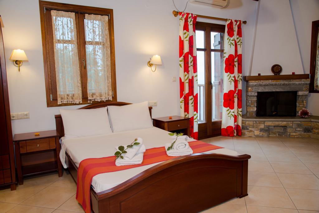 Guesthouse Enastron Хорефто Екстер'єр фото