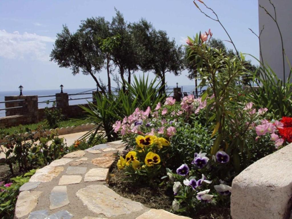 Guesthouse Enastron Хорефто Номер фото