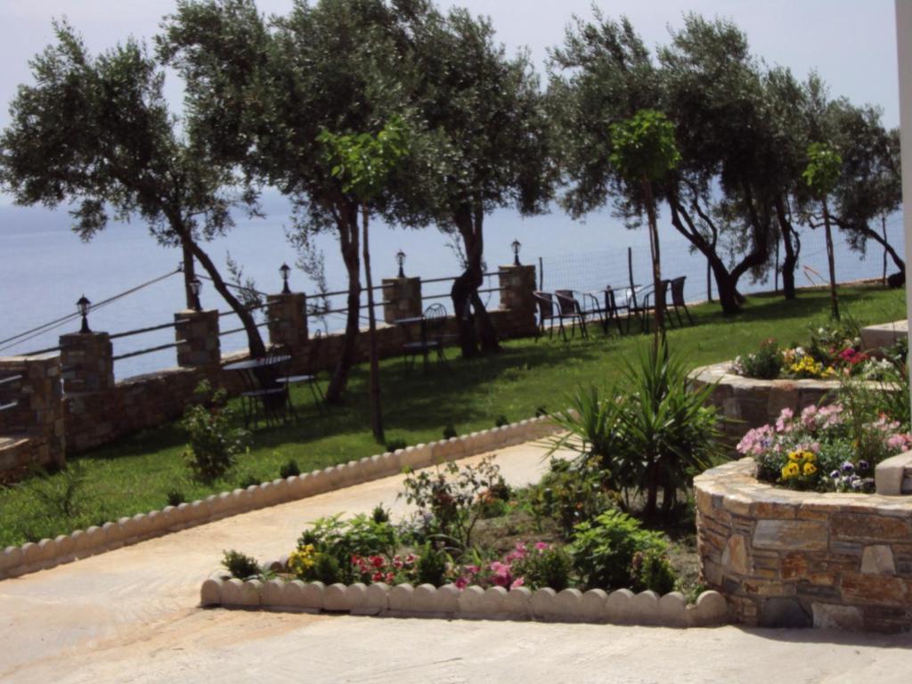 Guesthouse Enastron Хорефто Номер фото