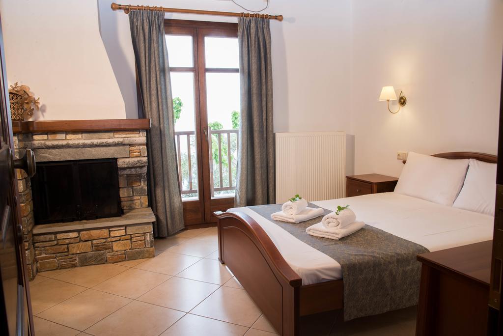 Guesthouse Enastron Хорефто Номер фото