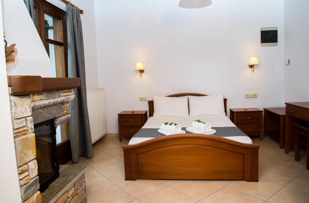 Guesthouse Enastron Хорефто Номер фото