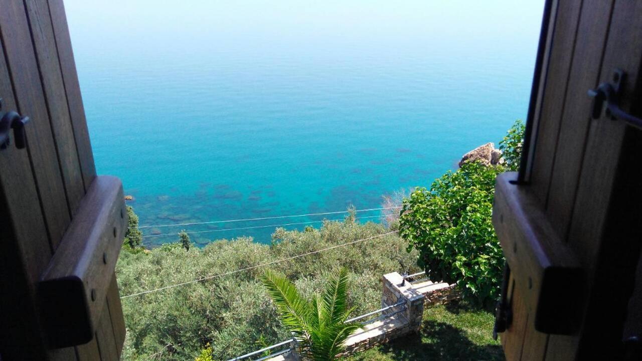 Guesthouse Enastron Хорефто Екстер'єр фото